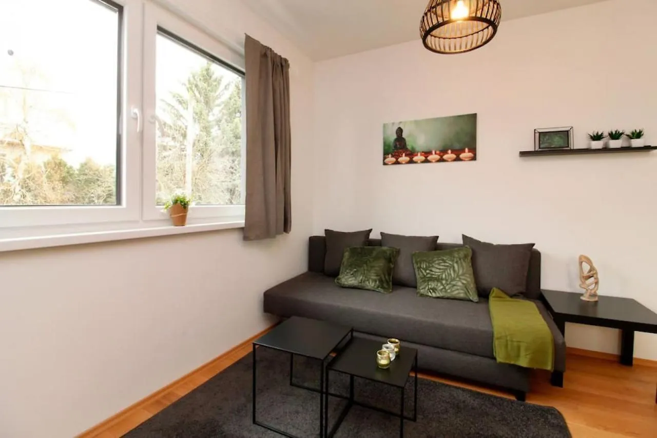 Modern Balcony Apartment With Free Parking Vienna Austria