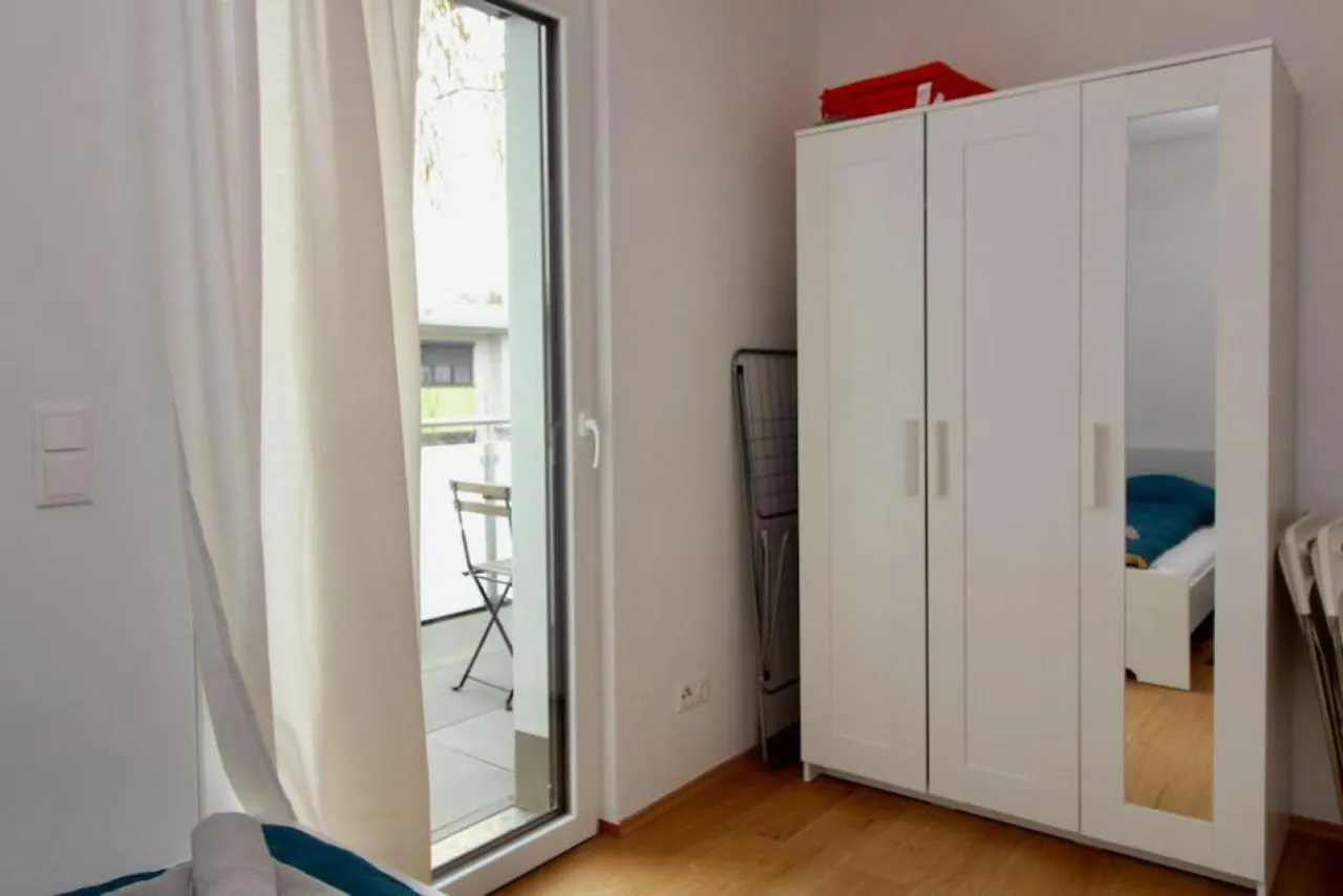Modern Balcony Apartment With Free Parking Vienna