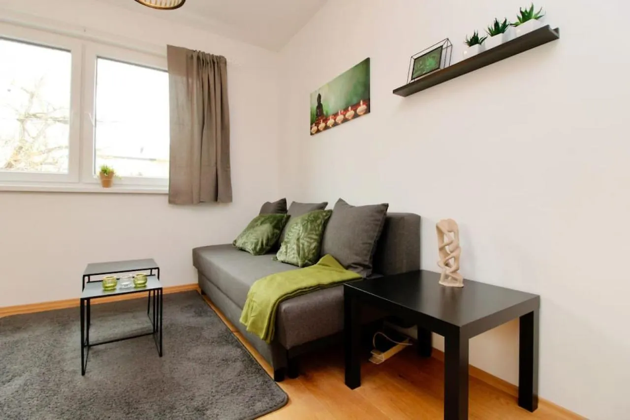 Modern Balcony Apartment With Free Parking Vienna