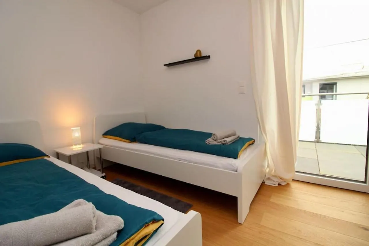 Modern Balcony Apartment With Free Parking Vienna