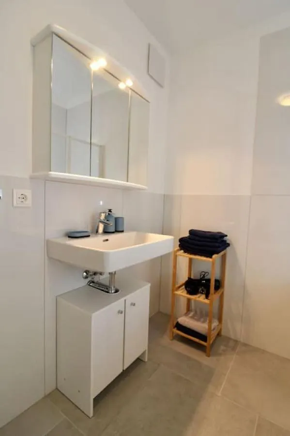 Modern Balcony Apartment With Free Parking Vienna 0*,