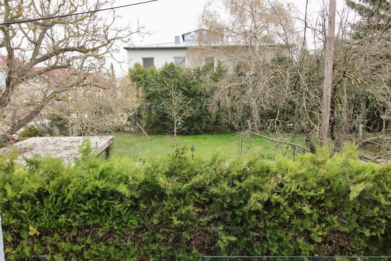 Modern Balcony Apartment With Free Parking Vienna Austria