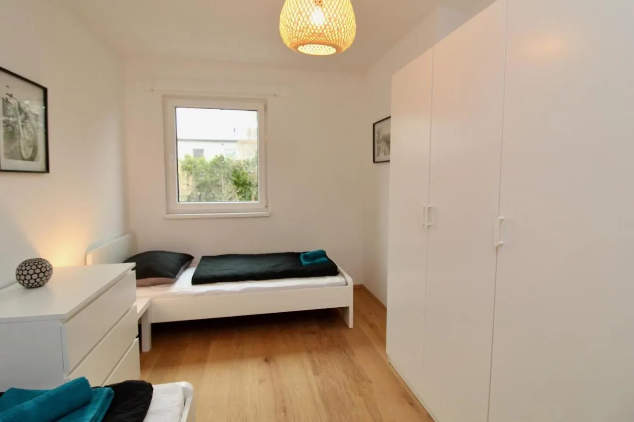 Modern Balcony Apartment With Free Parking Vienna