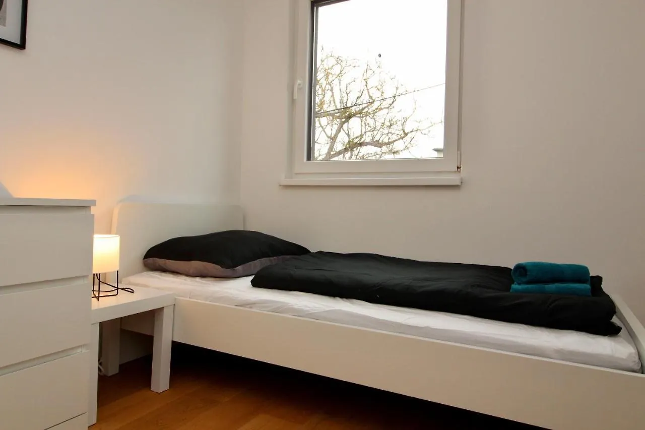 Modern Balcony Apartment With Free Parking Vienna